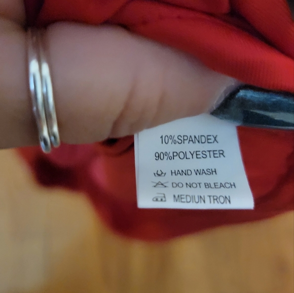 Red Smooth Halter Scrunched Dress - Picture 4 of 4